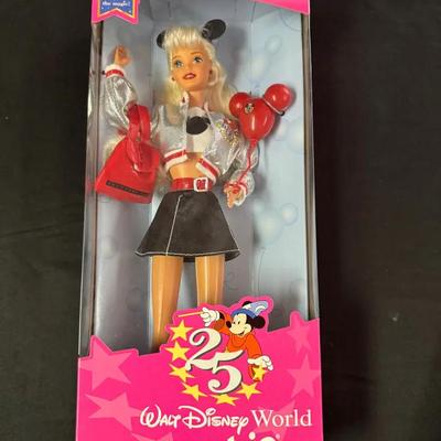 207: 1996 Special Edition 25th Anniversary Walt Disney World  Barbie 