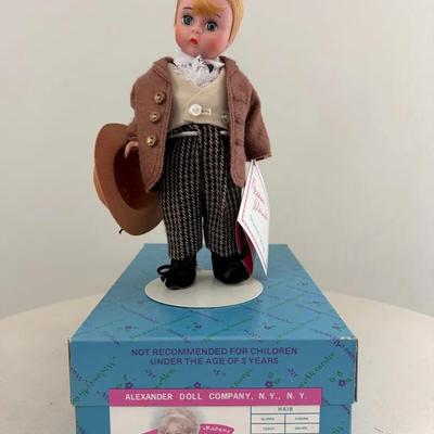 377: Madame Alexander “Ashley” #628 Doll with Original Box and Accessories  This Madame Alexander do