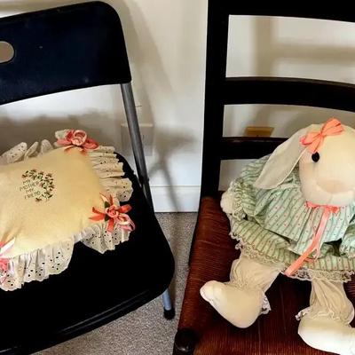 Lot 601: Antique Ladderback Chair with Woven Rush Seat – Primitive Country Style