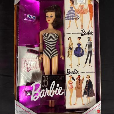 447: 1993 Mattel 35th Anniversary Barbie – Original 1959 Barbie Doll & Package (Special Edition Repr