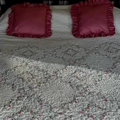 Lot 607:  Queen Size Bedspread with Blanket, Matching Sheets
