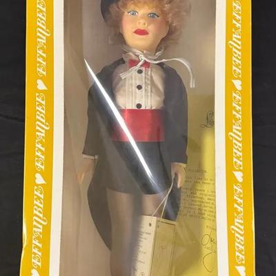 459: Effanbee Legend Series Lucille Ball Doll 1985 New in Box 16.5” Living Legend
