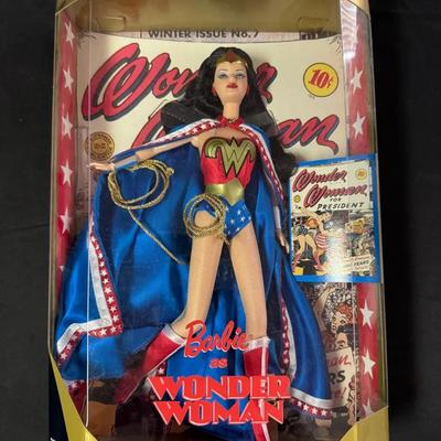 211: 1999 Wonder Woman Barbie Doll New In Box 
