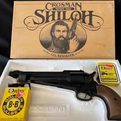 Lot 637:  Vintage Crosman Model 1861 CO₂ Pellet Revolver Air Gun w/ Original Box & Pellets 