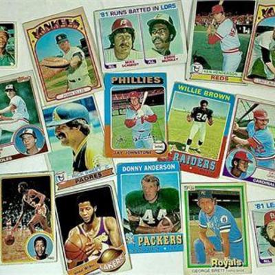 Vintage 1970s–1980s Sports Card Lot – Baseball, Football & Basketball Mix (Topps)