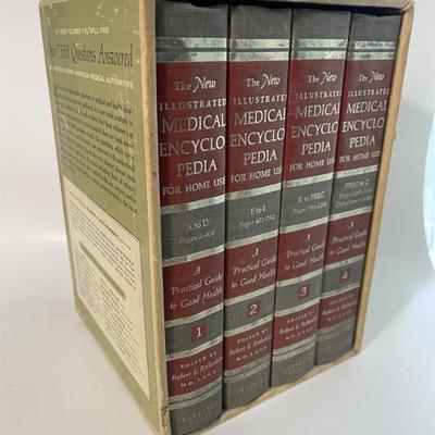 AT Home Medical Encyclopedia SET