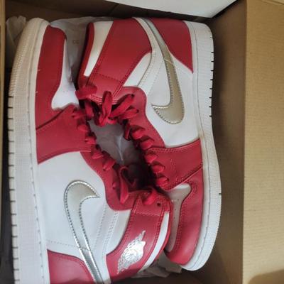 Sale Photo Thumbnail #9