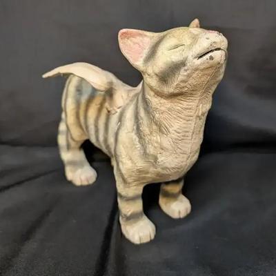 Cast Iron Winged Tabby Cat 