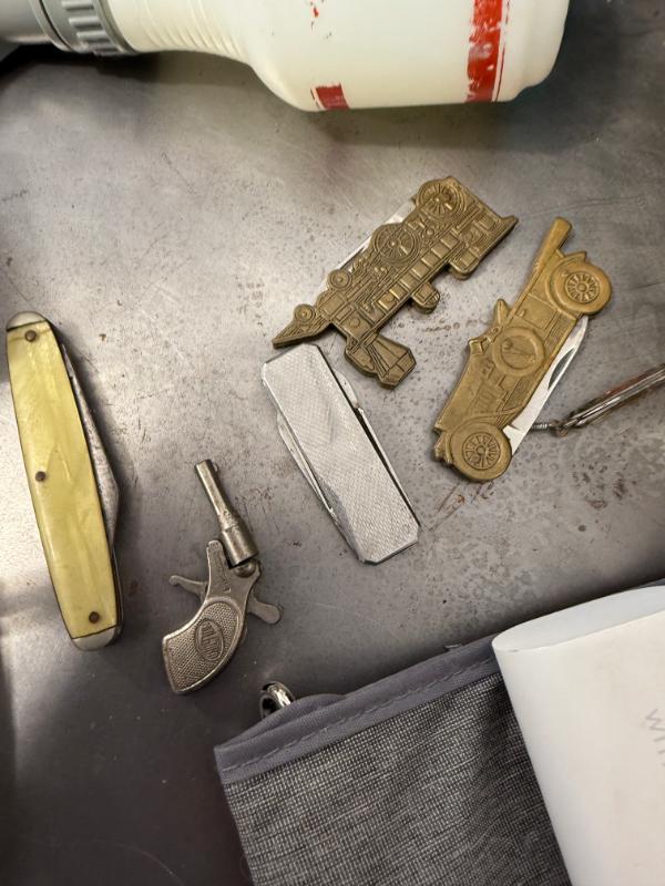 Sale Photo Thumbnail #103