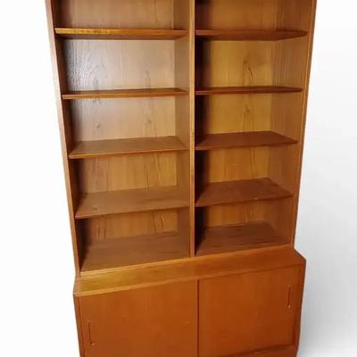 Hundevad Danish Modern Teak Finish Console & Hutch