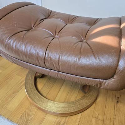Vintage Scandinavian Bentwood Leather Ottoman - Lot 2
