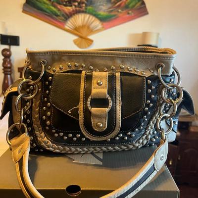 Sale Photo Thumbnail #69