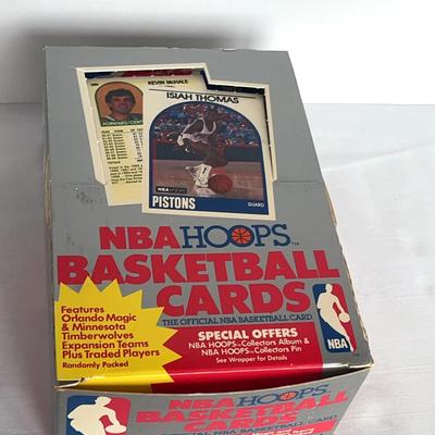 1989-90 NBA Hoops Basketball Wax Box - 36 Ct packs, Michael Jordan, David Robinson rookie