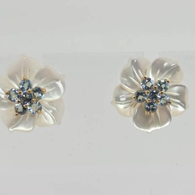 14k Gold Blue Topaz & Mother Of Pearl Flower Stud Earrings 