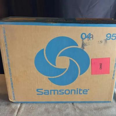 Vintage Samsonite Classic 100 Attache -Cordovan (NIB) Lot 1