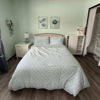 Sale Photo Thumbnail #33