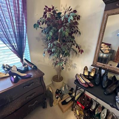 Sale Photo Thumbnail #253