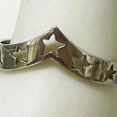 10K White Gold Star Ring