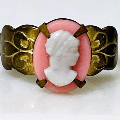 Vintage Cameo Ring