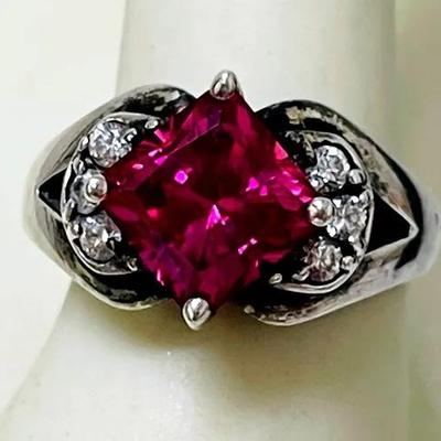 Vintage Sterling Silver Ring with Hot Pink Stone