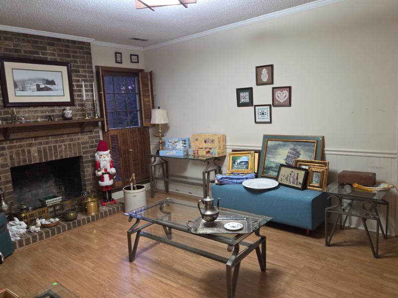 Sale Photo Thumbnail #17