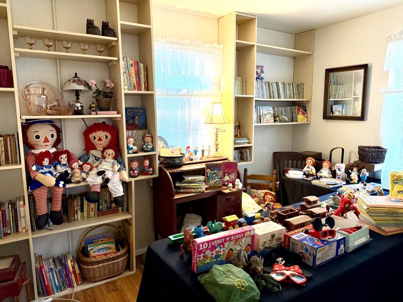 Sale Photo Thumbnail #2