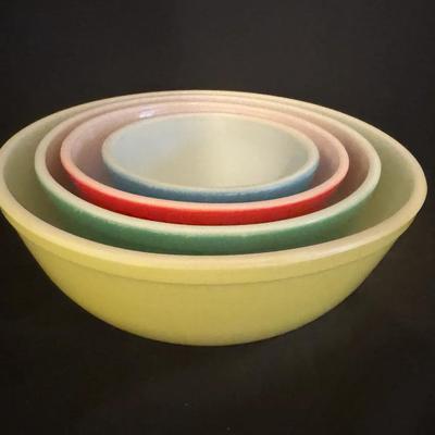 Vintage Pyrex Primary Colors Nesting Mixing Bowls