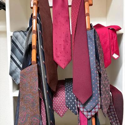 Vintage Hat/Tie Rack with a Collection Of Vintage Men’s Neckties