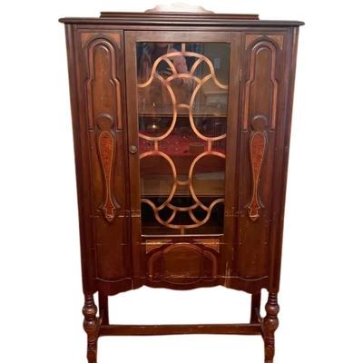 Vintage Curio Cabinet 