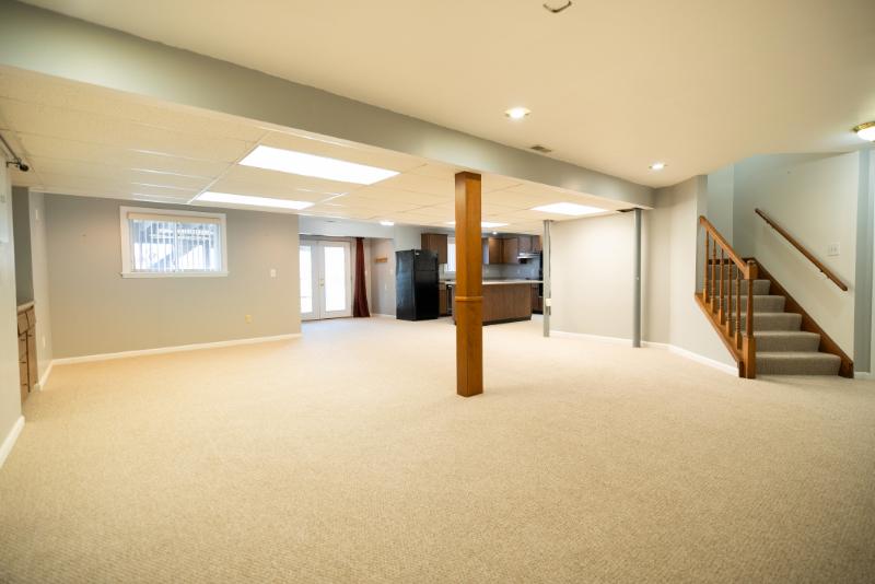 Sale Photo Thumbnail #33