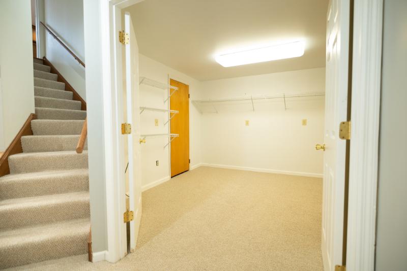 Sale Photo Thumbnail #35