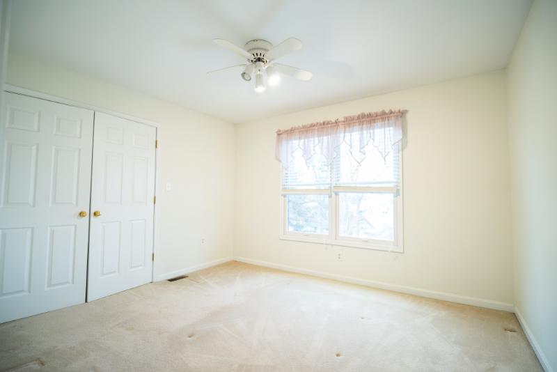 Sale Photo Thumbnail #30