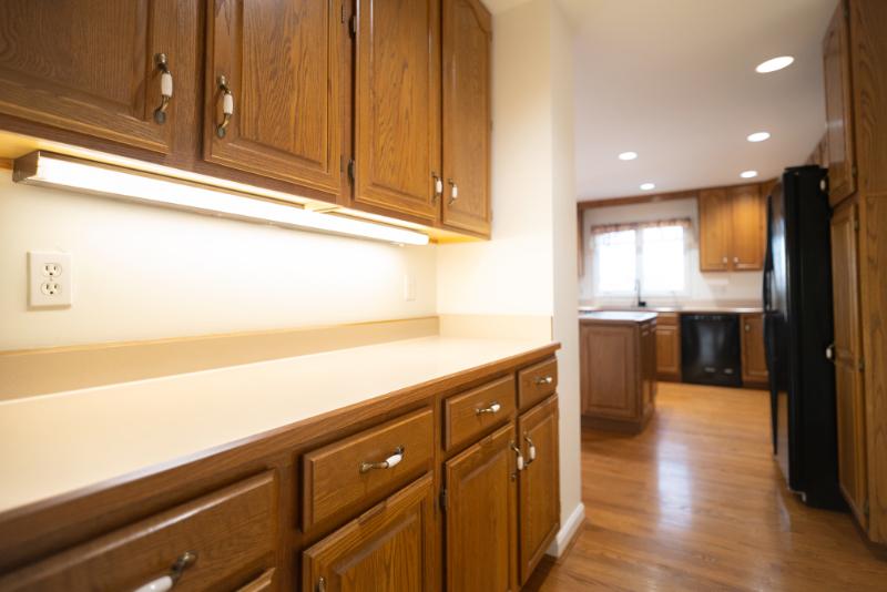 Sale Photo Thumbnail #16