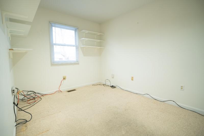 Sale Photo Thumbnail #19