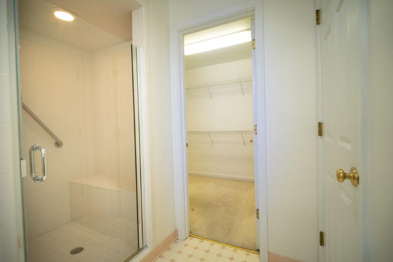 Sale Photo Thumbnail #23