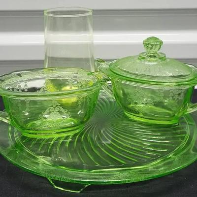 Uranium Glass (1126)
