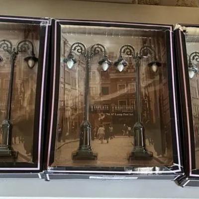 Tinplate Traditions by MTH - 3 Sets of Two Dark Green Lamps