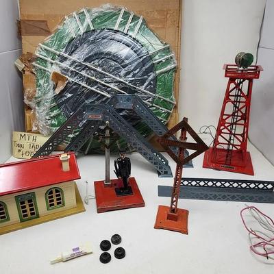 Lionel, MTH And MiniToys Toy Train Accessories - Train Station