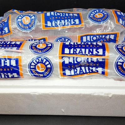 Lionel Legendary Trains - The Milwaukee Road "Standard" Hiawatha Locomotive And Train Car