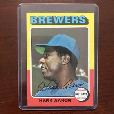 1975 Topps Baseball Card. Hank Aaron - Milwaukee Brewers. Card #660