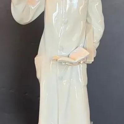 Lladro Figurine “The Teacher”