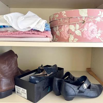 Women's Closet Accessories With Shoes, Scarves And More