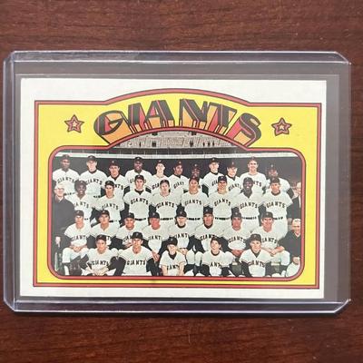 1972 Topps Baseball Card. San Francisco Giants Team Card. High Number Card #721
