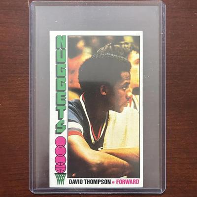 1976 Topps Basketball Card. David Thompson Rookie Card - Denver Nuggets. Card #110