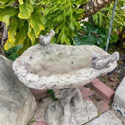 Bird bath 