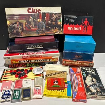 Collection Of Vintage Board & Card Games Including Parker Brothers & Milton Bradley