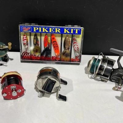 Mepps Piker Killer Kit + 4 Collectable Fishing Reels