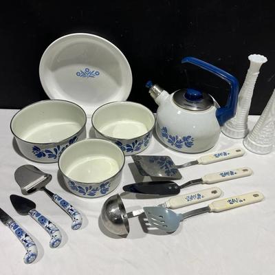 Pfaltzgraff Yorktown Teakettle & Bowls, Kitchen Utensils & More