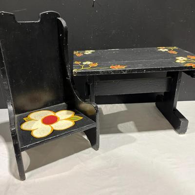 Vintage Hand-Painted Folk Art Child/Doll Table & Chair  