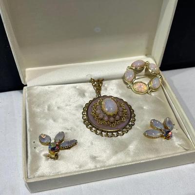 Vintage Gold Tone Faux Opal & Rhinestone Jewelry Set